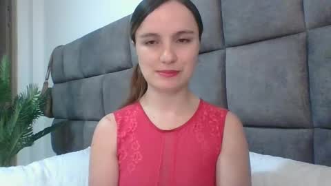 valeriafrannco online show from February 4, 4:26 am