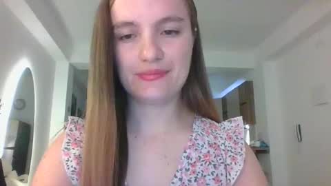 valeriafrannco online show from November 18, 10:00 pm