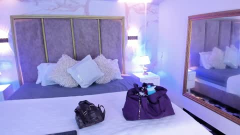 valeriaortegaa online show from June 9, 11:42 am