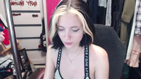 Snapshot of valeriaxkiss chatting on January 19, 11:12 am ValeriaXKiss online show from January 19, 11:12 am