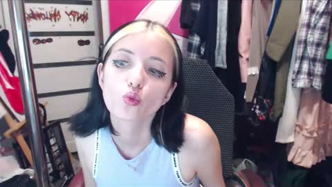 Snapshot of valeriaxkiss chatting on January 28, 3:57 pm ValeriaXKiss online show from January 28, 3:57 pm