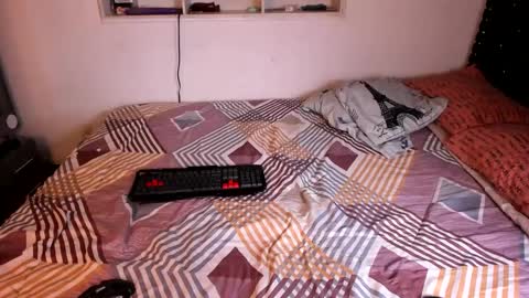 valerie luxe   online show from September 17, 5:05 am