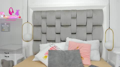 Valerie online show from March 18, 7:19 pm