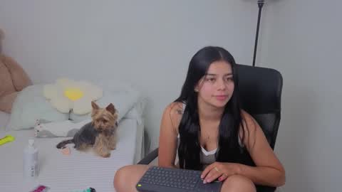 Juli C online show from November 8, 1:32 am