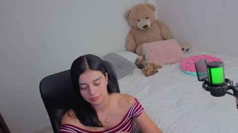 valerihouse_ online show from July 23, 1:58 am
