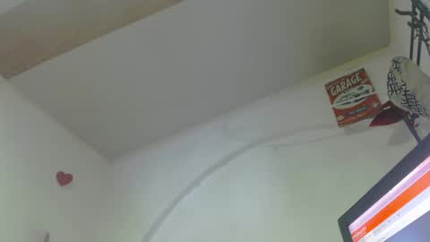 Snapshot of valerivegas chatting on October 12, 5:15 pm valerivegas online show from October 12, 5:15 pm