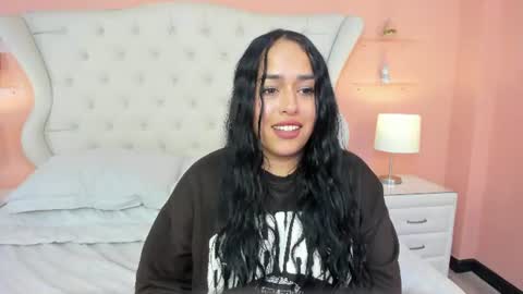 valery_mariee online show from June 19, 12:15 am