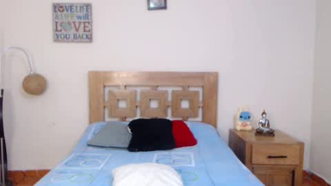 Snapshot of valesantodomingo chatting on September 10, 9:04 pm Sofia online show from September 10, 9:04 pm