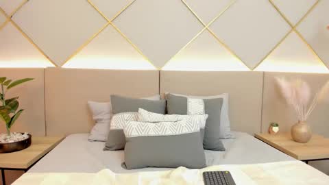 Sofia online show from March 12, 11:29 pm