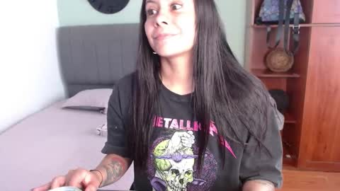 valevicious online show from December 22, 8:01 pm