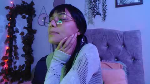 valkiry_ online show from February 25, 11:14 pm