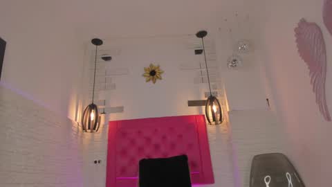 Vallolet Peach  online show from January 11, 11:23 am