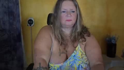 vampwoman online show from July 7, 8:07 am