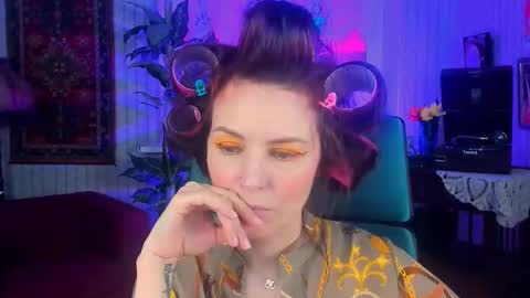 Vanda online show from October 9, 11:14 am