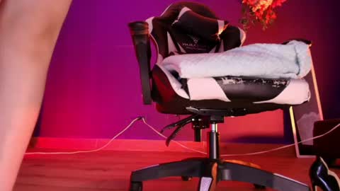 Vanelope online show from July 10, 2:34 am