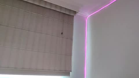 vanessa and samantha online show from March 15, 7:05 pm