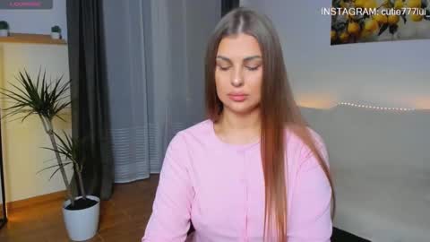 Snapshot of vanessa_moonn chatting on October 12, 1:57 pm vanessa_moonn online show from October 12, 1:57 pm