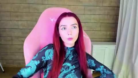 VanessaVienne online show from June 20, 4:54 pm