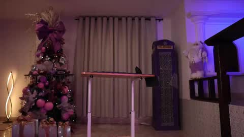 Vania  online show from November 28, 1:41 am