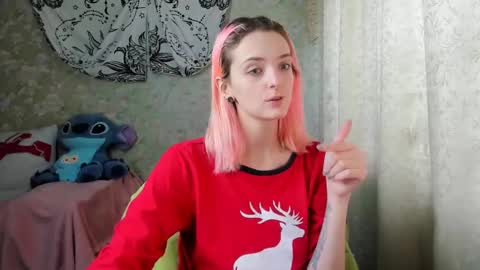 Snapshot of vanilla_arya chatting on January 20, 9:24 am Adelina online show from January 20, 9:24 am
