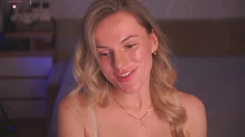 Sophie online show from May 2, 4:32 pm