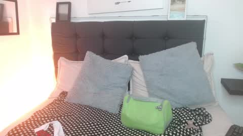 vane online show from October 18, 10:22 pm