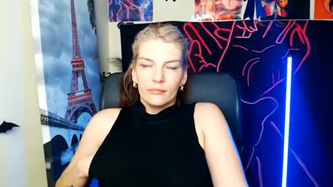 Vanessa online show from May 27, 2:41 am