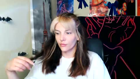 Vanessa online show from June 16, 6:47 am