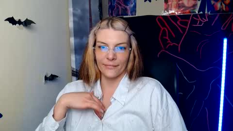 Vanessa online show from June 4, 7:02 am
