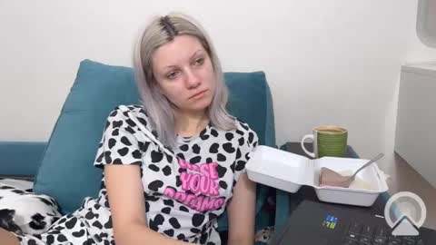 Vasya Sylvia online show from February 20, 5:12 am