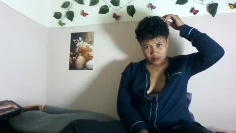 Vayannah online show from June 9, 6:51 pm