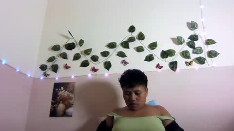 Vayannah online show from July 13, 2:29 pm