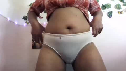 Vayannah online show from July 28, 11:28 am