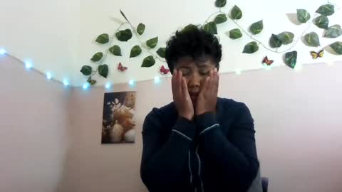 Vayannah online show from July 8, 9:33 am