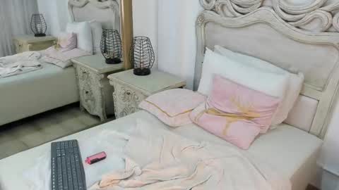 vayoleth_25 online show from October 5, 7:13 am