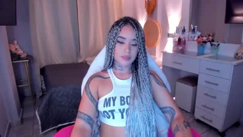 Vayolett Bass online show from January 18, 6:43 am