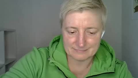 vea_motty online show from March 10, 3:05 pm