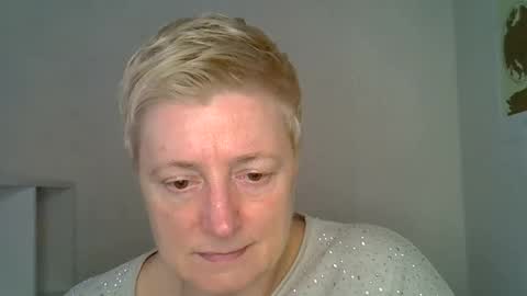 vea_motty online show from December 23, 9:35 am