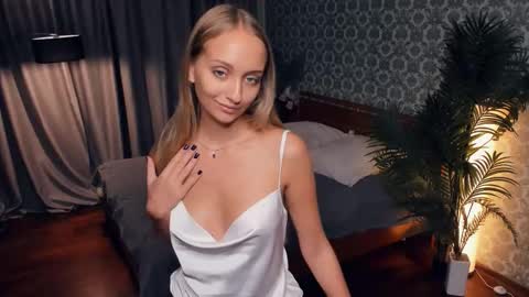 Snapshot of vellaford chatting on October 17, 12:41 pm Eva online show from October 17, 12:41 pm