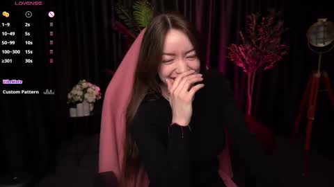 Kitty online show from March 8, 8:40 am