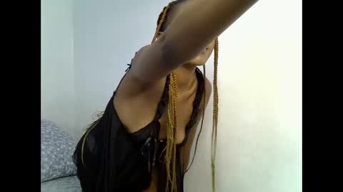 juicy pussy online show from March 17, 9:19 pm