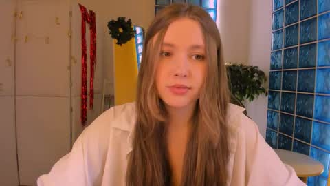 velvet_cherry online show from December 15, 4:45 pm