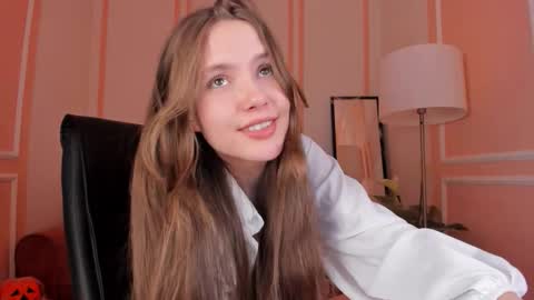 velvet_cherry online show from October 23, 4:13 pm