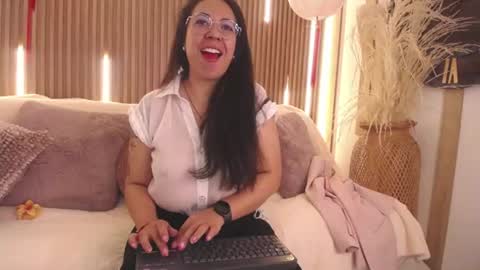 Emma Curly online show from June 9, 12:37 pm