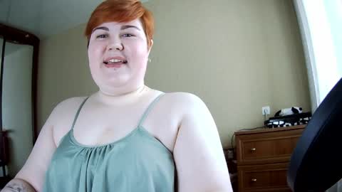 velvetcandy_ online show from June 2, 7:31 am