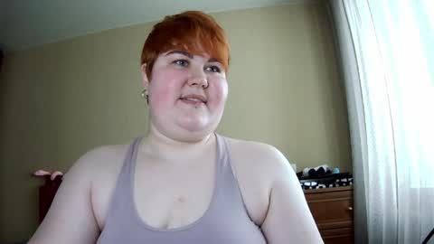 velvetcandy_ online show from June 3, 7:42 am