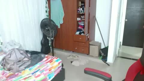 venecasexy44 online show from February 25, 10:36 am