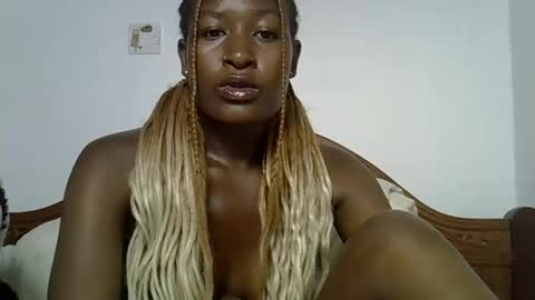 venom_kisses5050 online show from February 12, 12:51 pm