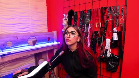 VENUS online show from February 23, 12:04 pm