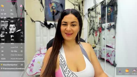 Venus Cortez  online show from October 19, 7:27 pm